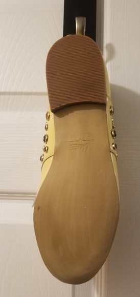 New women's shoes with lace - Picture 7 of 8